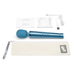 MAGIC WANDS & BODY MASSAGERS Le Wand Petite Rechargeable Blue